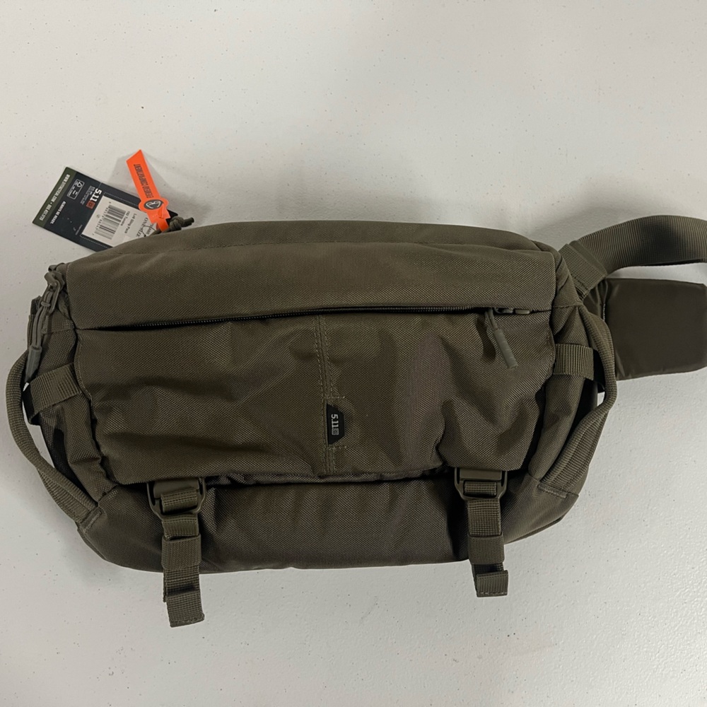 5.11 Tactical LVC8 sling pack
